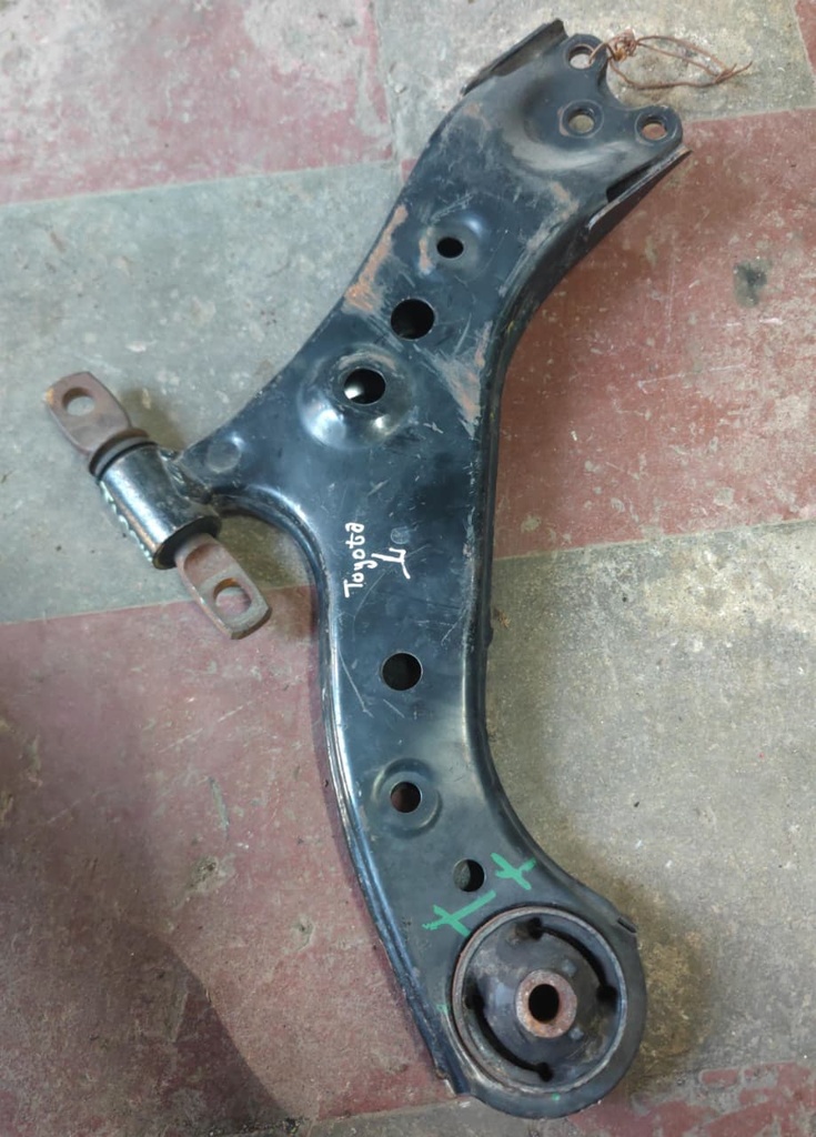 TIJERA LH TOYOTA COROLLA 03-04