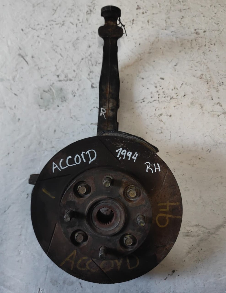 MUÑON RH HONDA ACCORD 1994