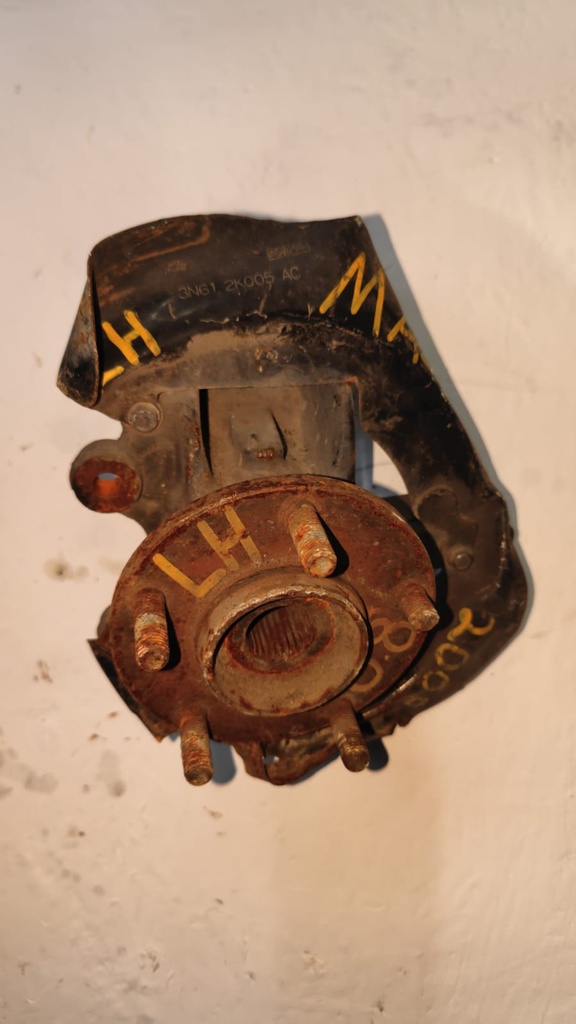 MUÑON LH MAZDA 3 2008