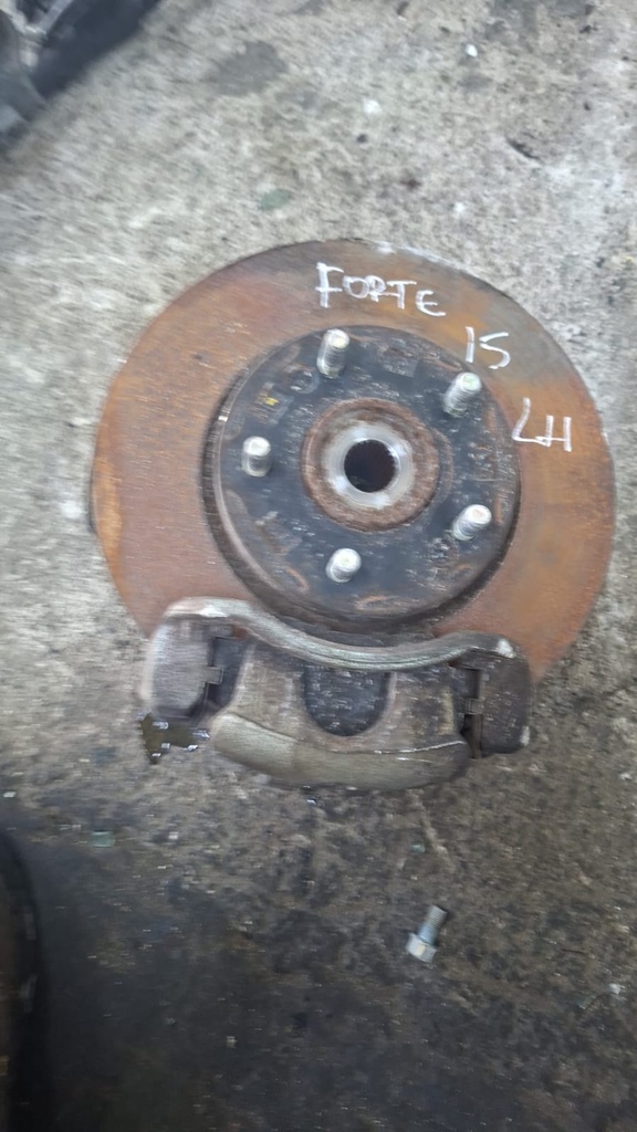MUÑON LH KIA FORTE 2015