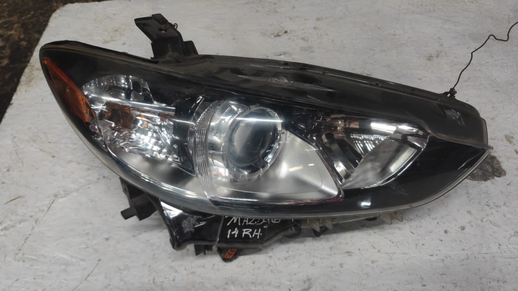 FARO RH  MAZDA 6 2014