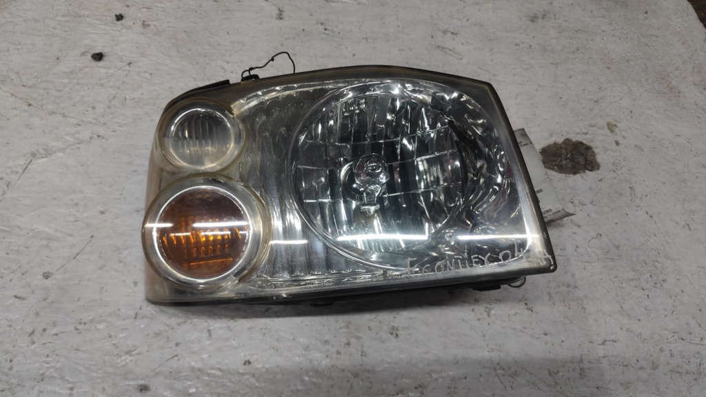 FARO RH  NISSAN FRONTIER 2004