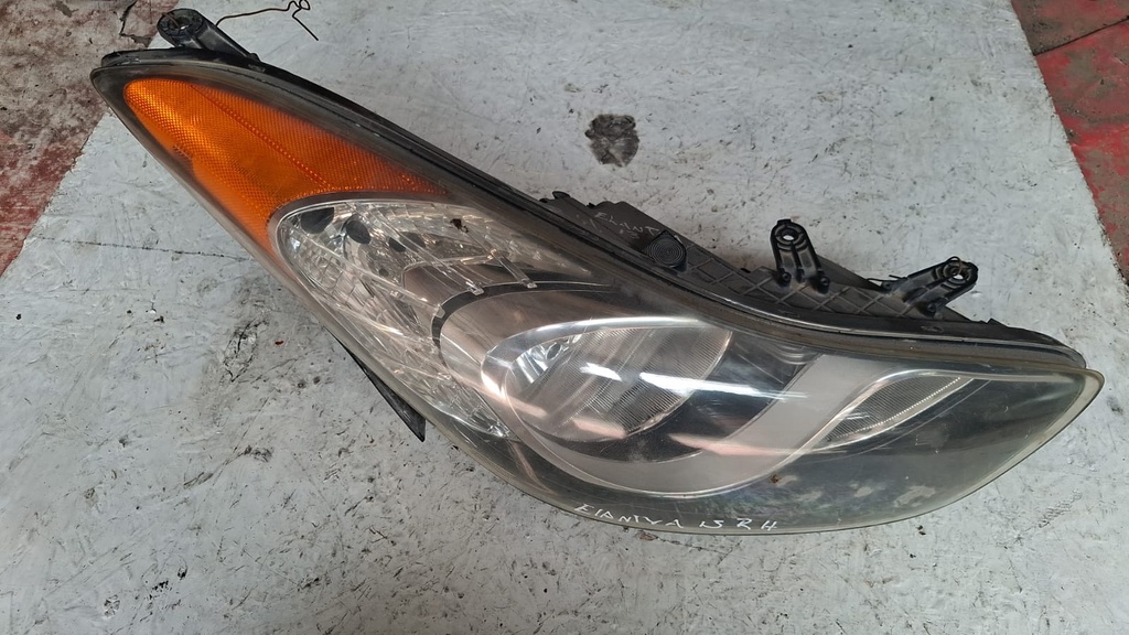 FARO RH  HYUNDAI ELANTRA 2013