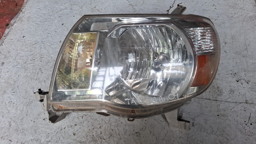 FARO LH TOYOTA TACOMA 2009
