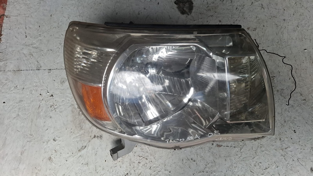 FARO RH TOYOTA TACOMA  2005