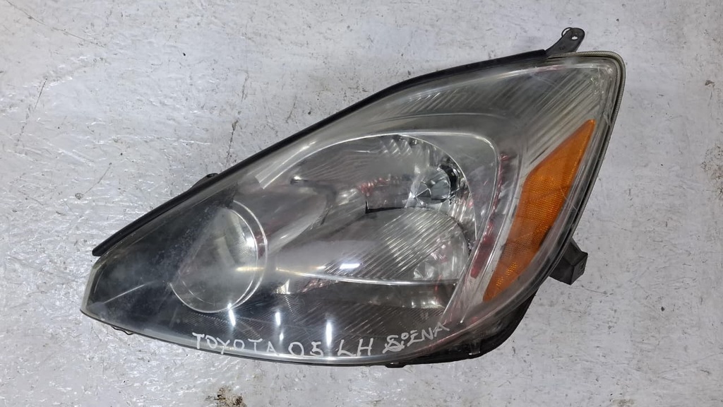 FARO LH TOYOTA SIENNA 2005
