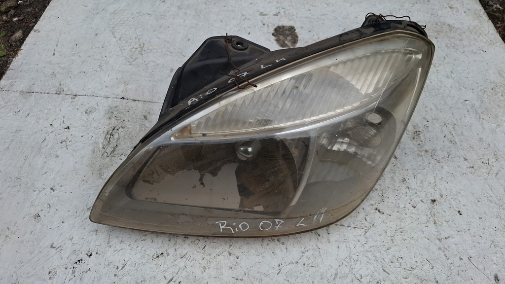 FARO LH KIA RIO 2007