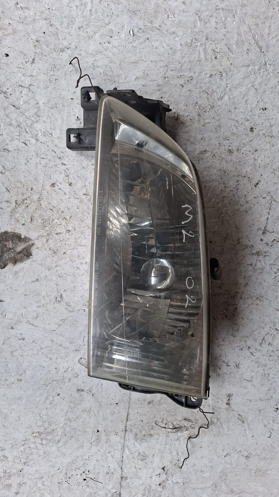 FARO LH MAZDA 626 2002