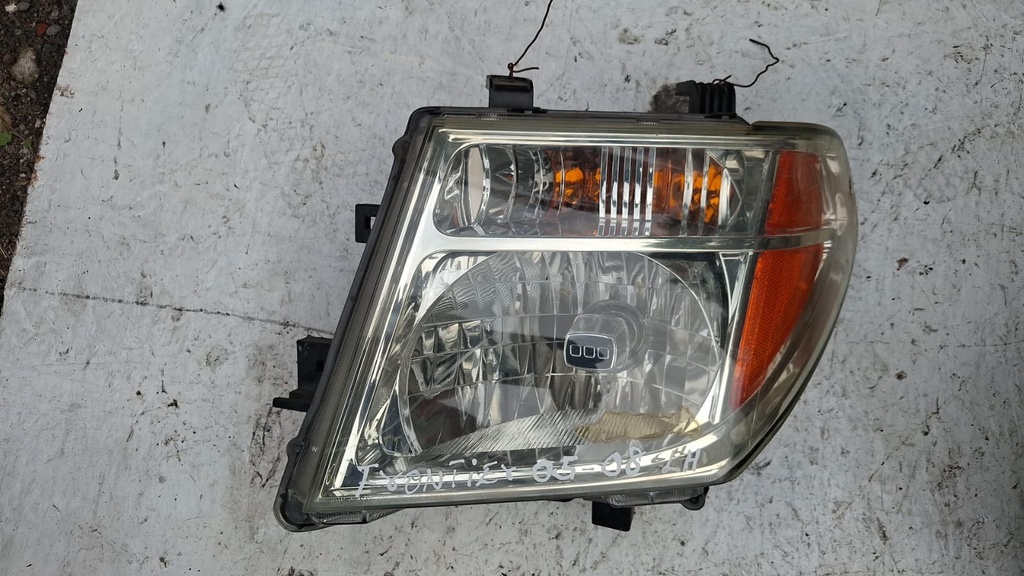 FARO LH NISSAN FRONTIER 2005