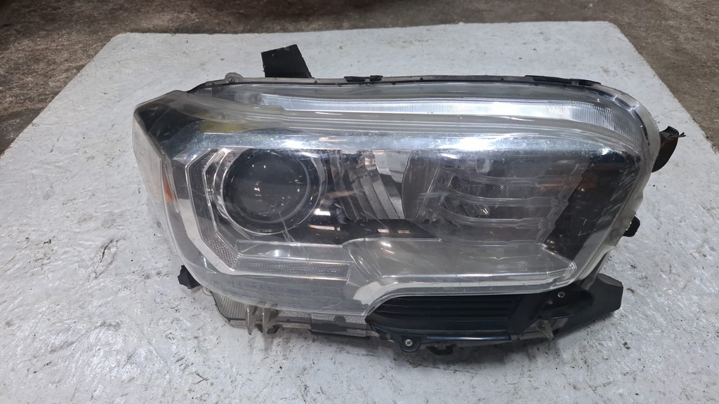 FARO RH TOYOTA TACOMA 2016