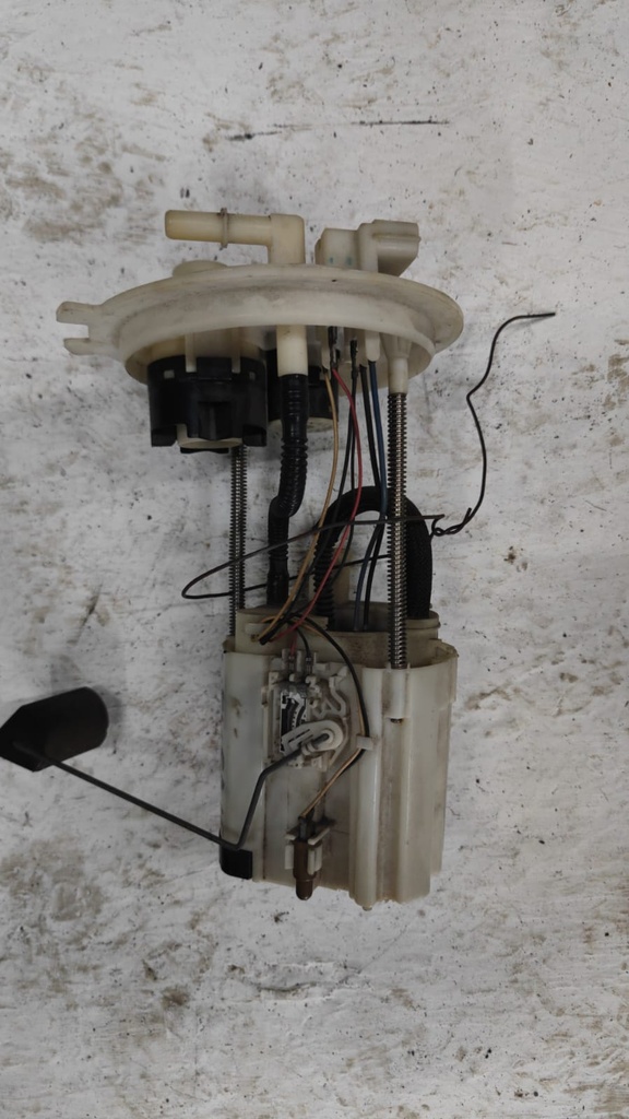 BOMBA DE GASOLINA NISSAN VERSA 2015