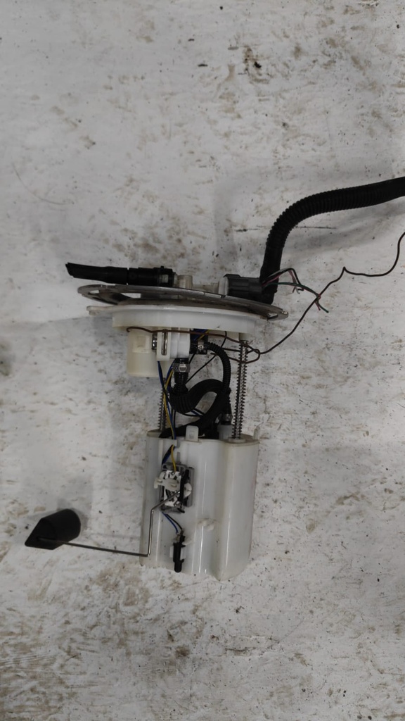 BOMBA DE GASOLINA NISSAN VERSA 2015