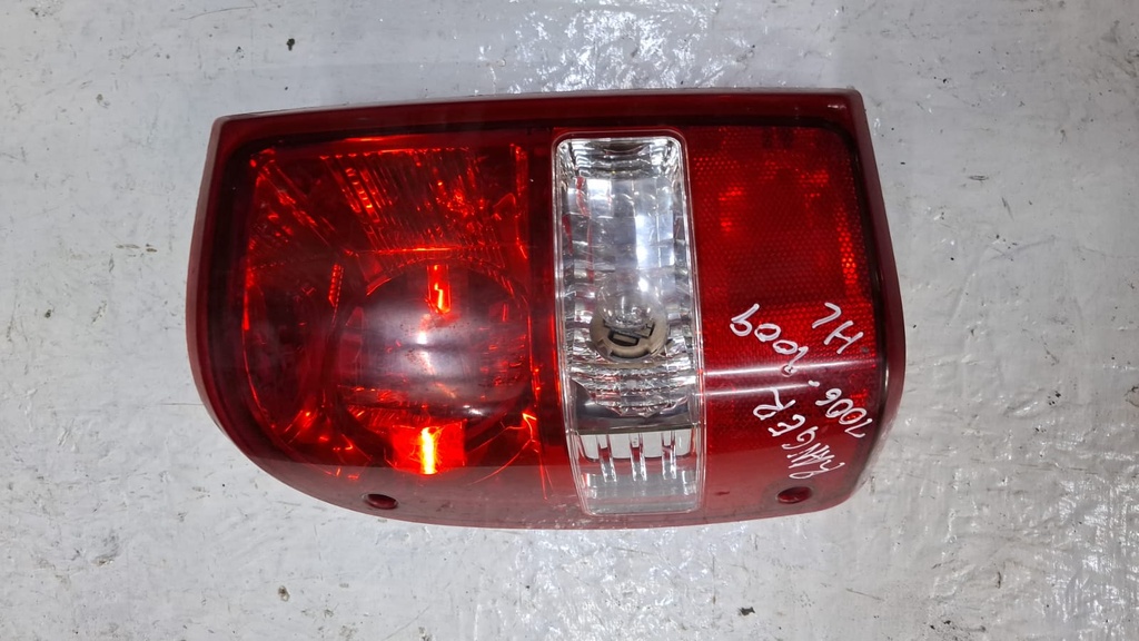 STOP LH FORD RANGER 06-09