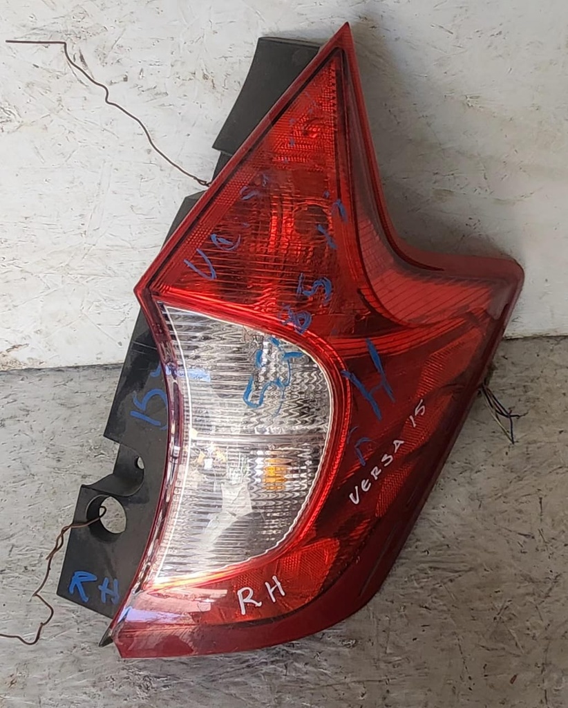 STOP NISSAN VERSA NOTE 2015 RH 