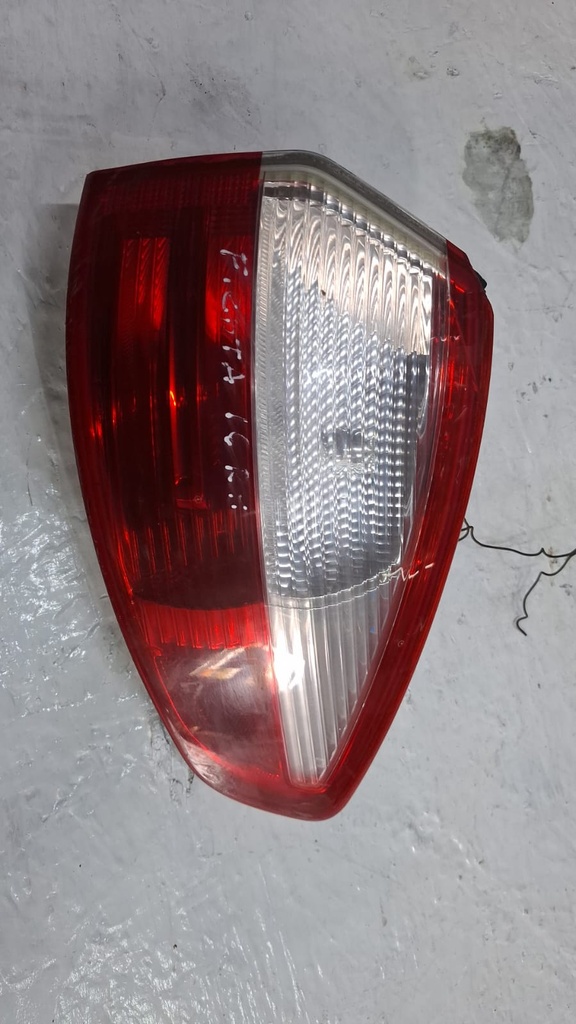 STOP RH FORD FIESTA 2016