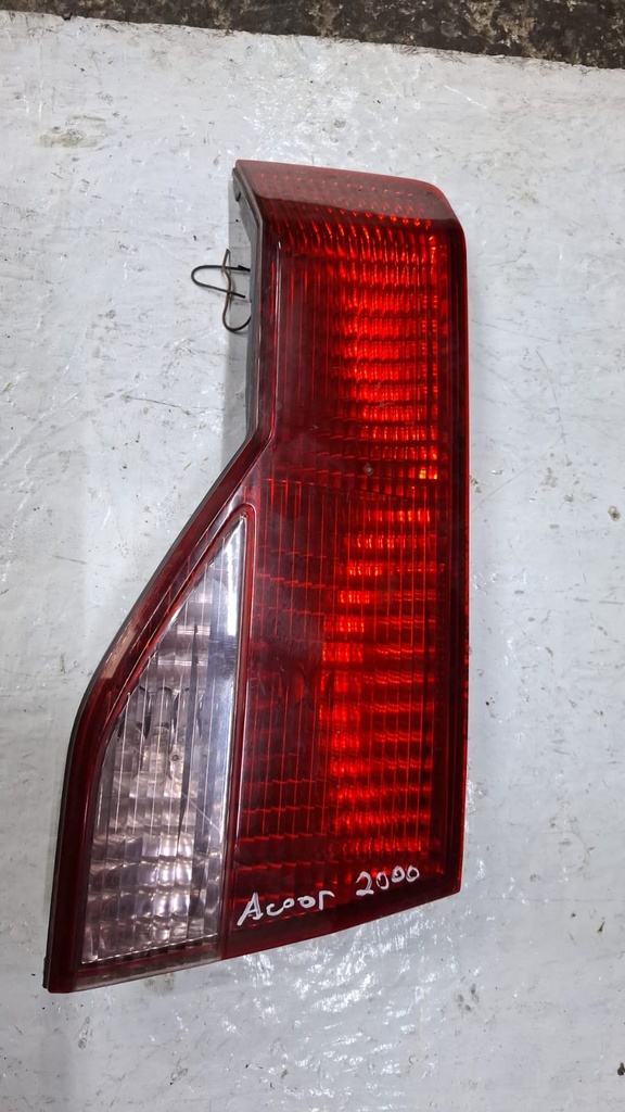 STOP RH DE FALDON HONDA ACCORD 2000