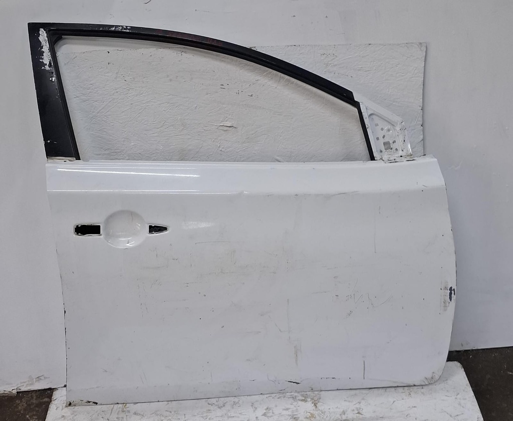 PUERTA DELANTERA SENTRA 2018 RH 