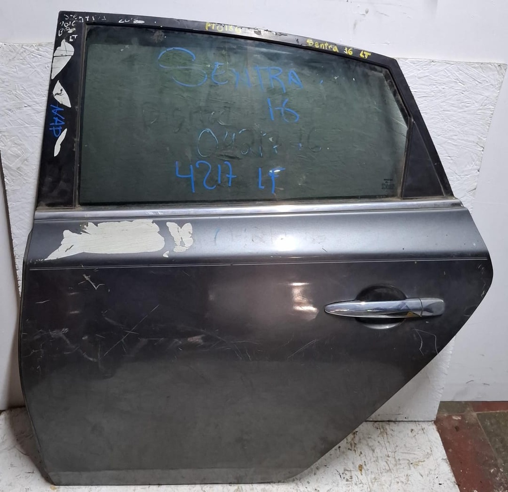 PUERTA TRASERA SENTRA 14-19 TH