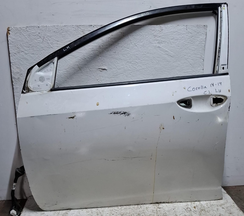 PUERTA DELANTERA COROLLA 14-19 LH 