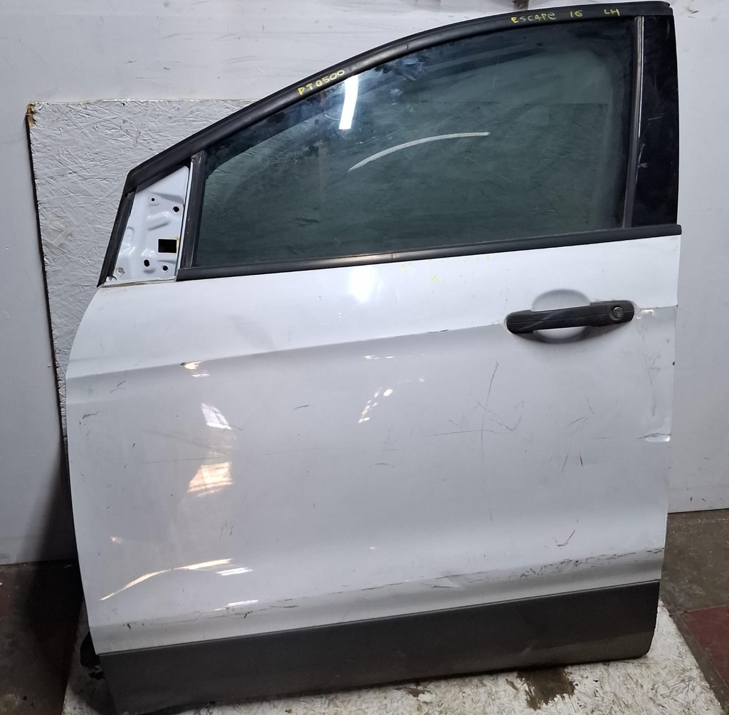 PUERTA DELANTERA ESCAPE 2016 LH 