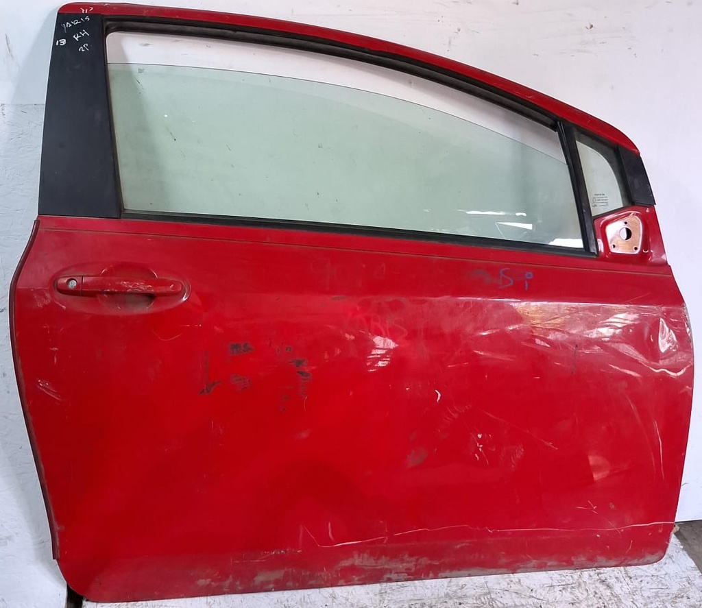 PUERTA DELANTERA YARIS 2013 RH 