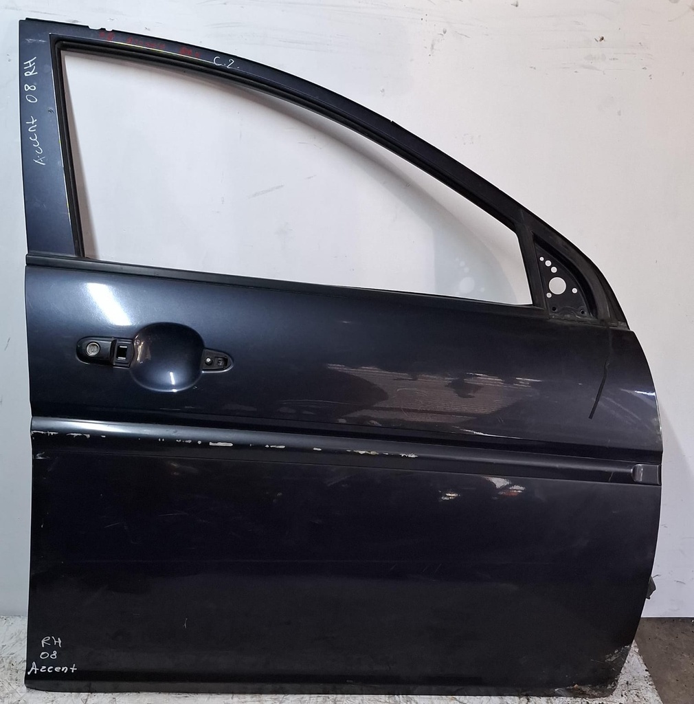PUERTA DELANTERA ACCENT 06-11 RH 