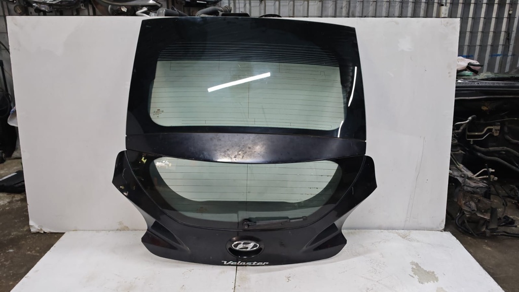 COMPUERTA VELOSTER 2016 