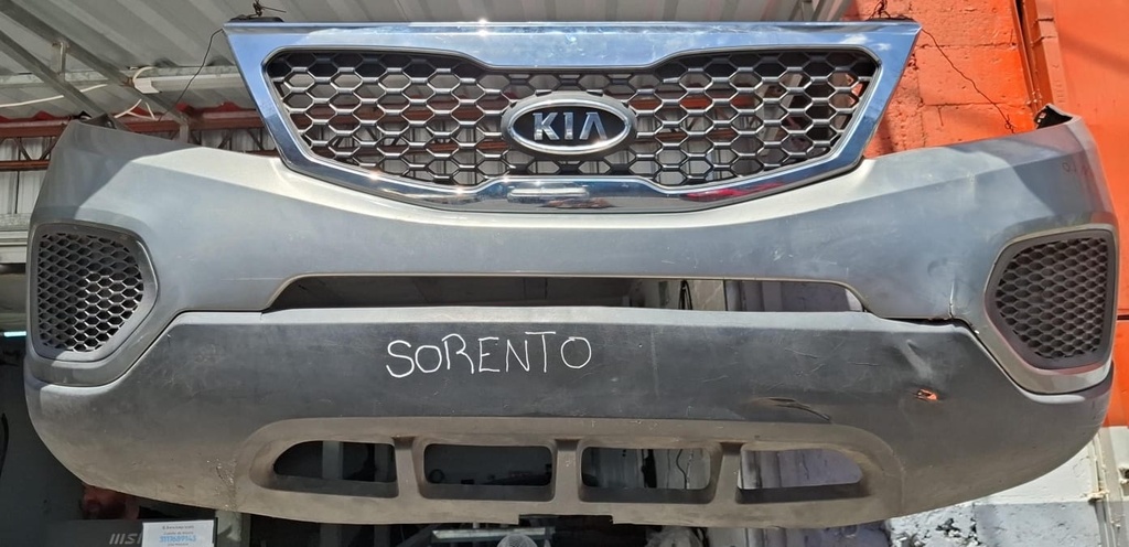 BUMPER DELANTERO SORENTO 2011 