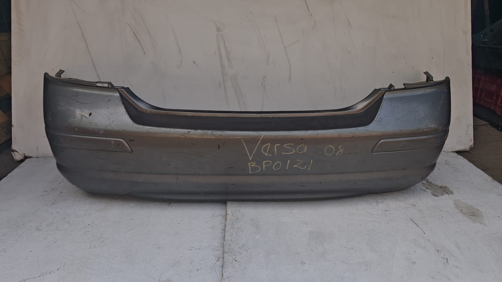 BUMPER TRASERO VERSA 2008 