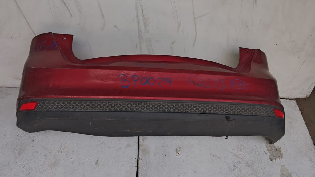 BUMPER TRASERO FOCUS 2013 