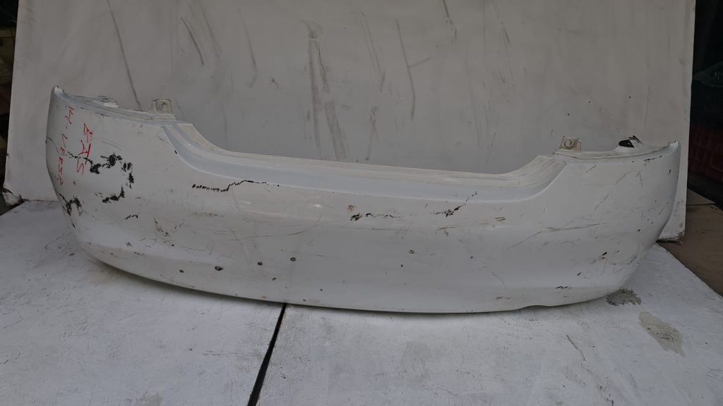 BUMPER TRASERO VERSA 2014 