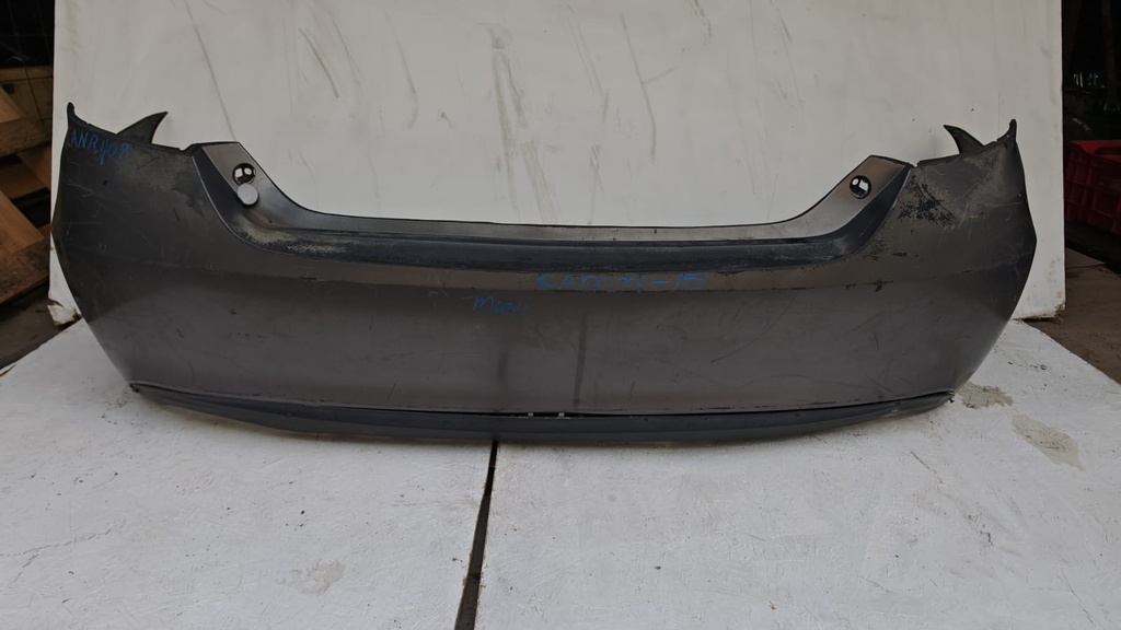 BUMPER TRASERO CAMRRY 2015