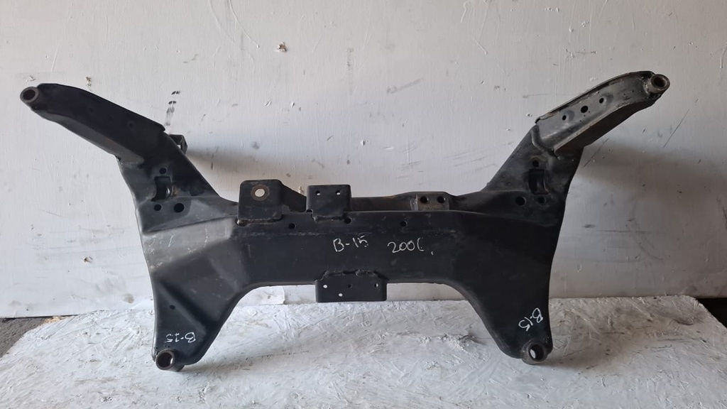 PUENTE NISSAN SENTRA 00-06 
