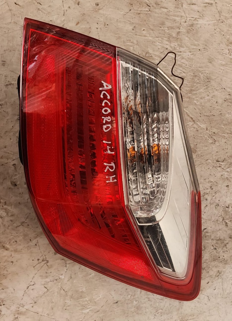 STOP RH DE FALDON HONDA ACCORD 2014