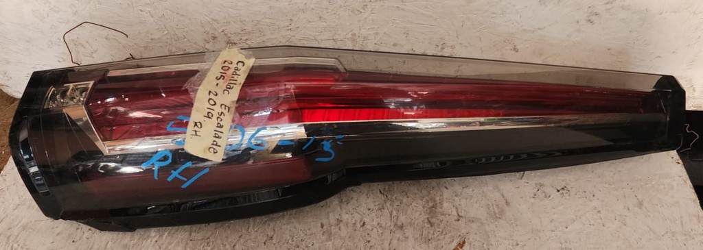STOP DE FALDON RH CADILLAC ESCALADE 15-19