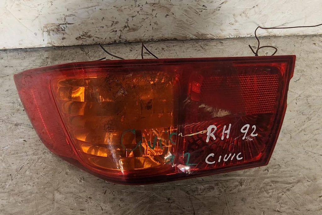 STOP DE FALDON RH HONDA CIVIC 1992