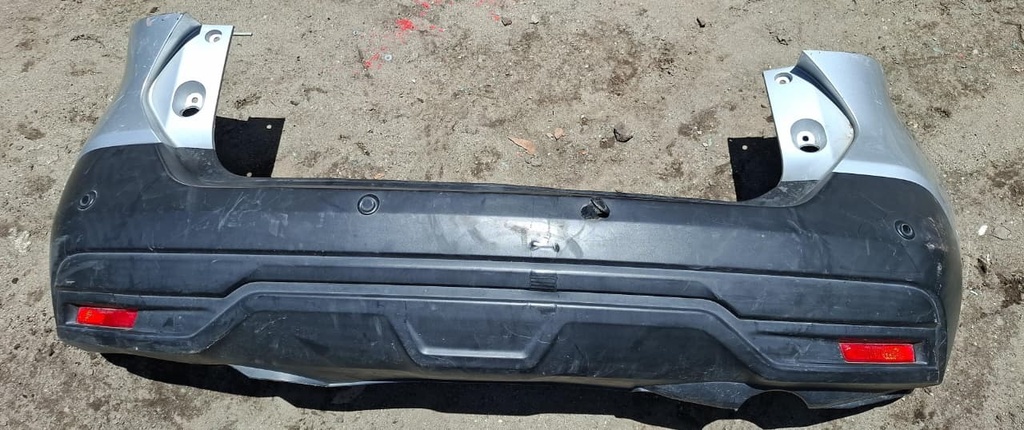 BUMPER TRASERO NISSAN KIKCS 2020 
