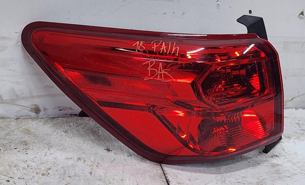 STOP NISSAN PATHFINDER 2018 LH 