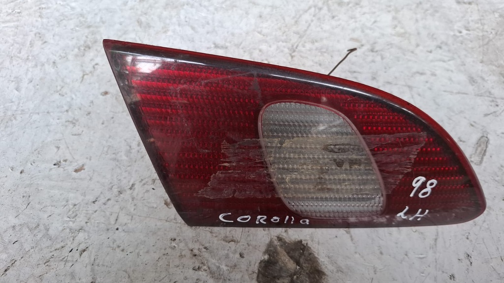 STOP DE BAUL LH TOYOTA COROLLA 1998