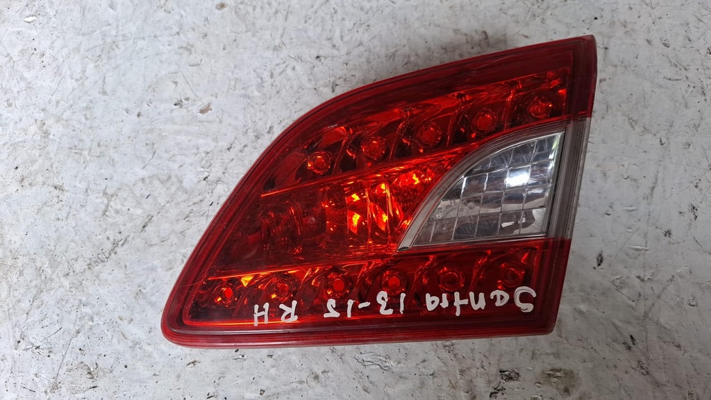 STOP DE BAUL RH NISSAN SENTRA 13-15