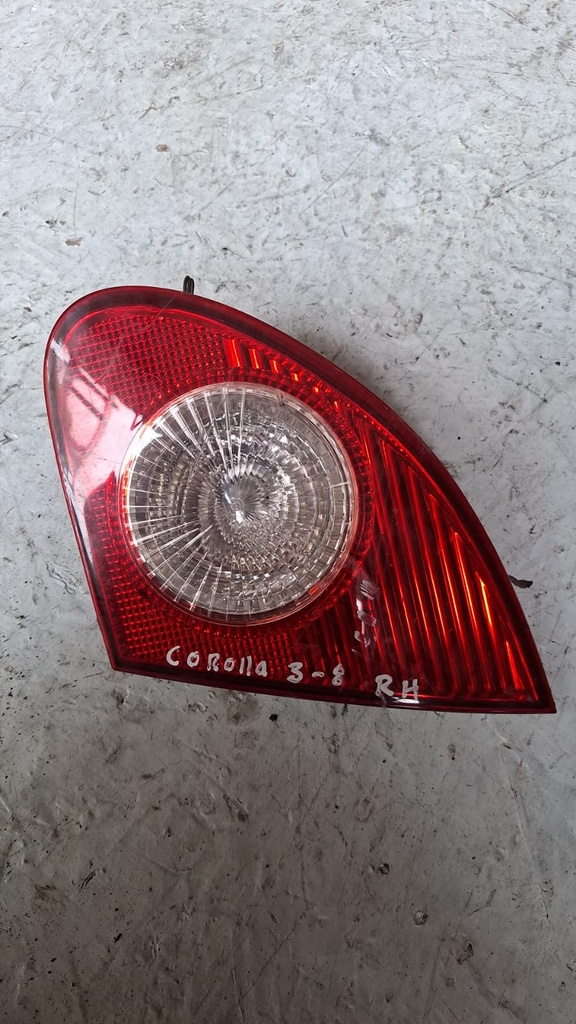 STOP DE BAUL RH TOYOTA COROLLA 03-08
