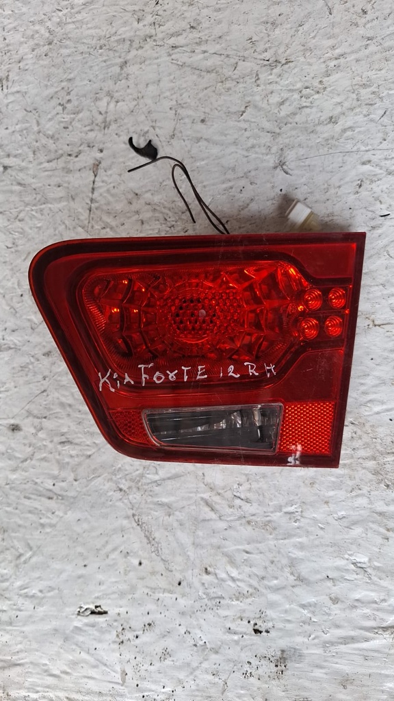 STOP DE BAUL KIA FORTE 12 RH 