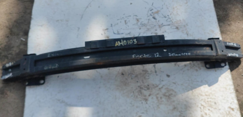 ALMA DE BUMPER DELANTERA KIA FORTE 2012