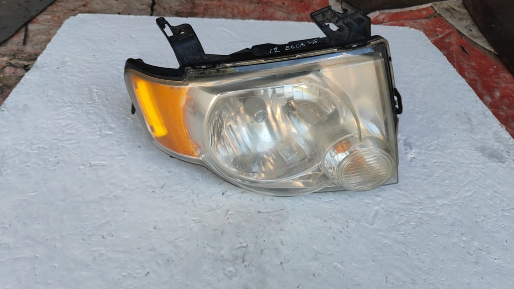 FARO RH FORD SACAPE 2012 