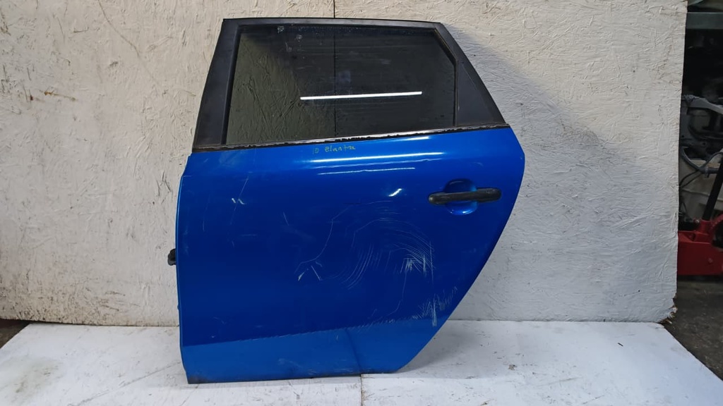 PUERTA TRASERA LT ELANTRA TOURING 2010-12