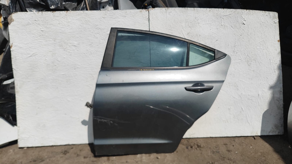 PUERTA TRASERA IZQUIERDA ELANTRA 19 