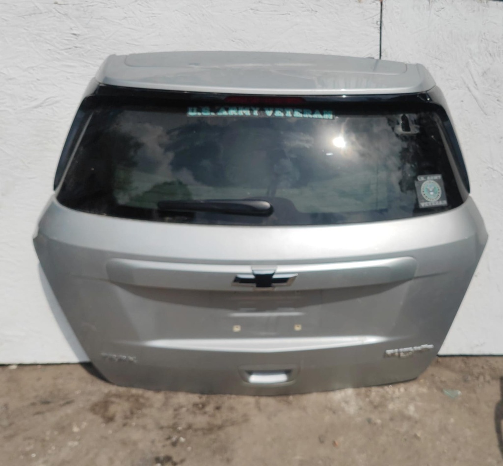 COMPUERTA CHEVROLET TRAX 21