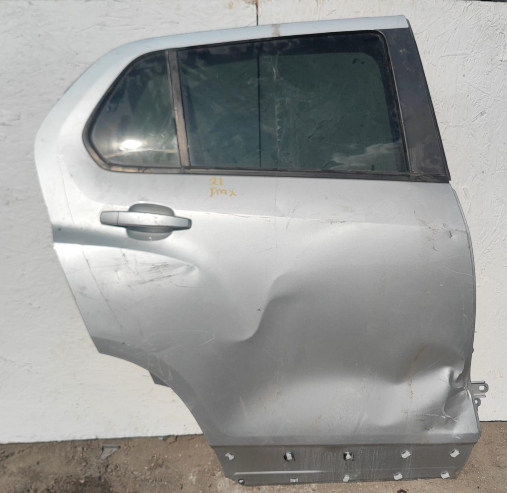 PUERTA TASERA DERECHA TR CHEVROLET TRAX 21 