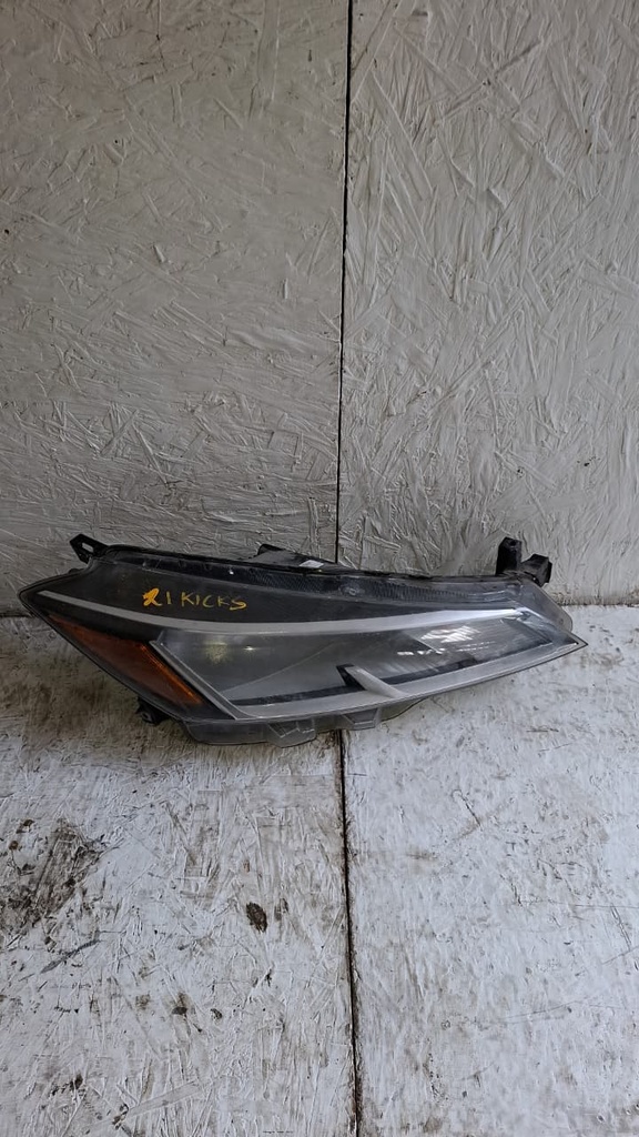 FAROL RH NISSAN KICKS 2021