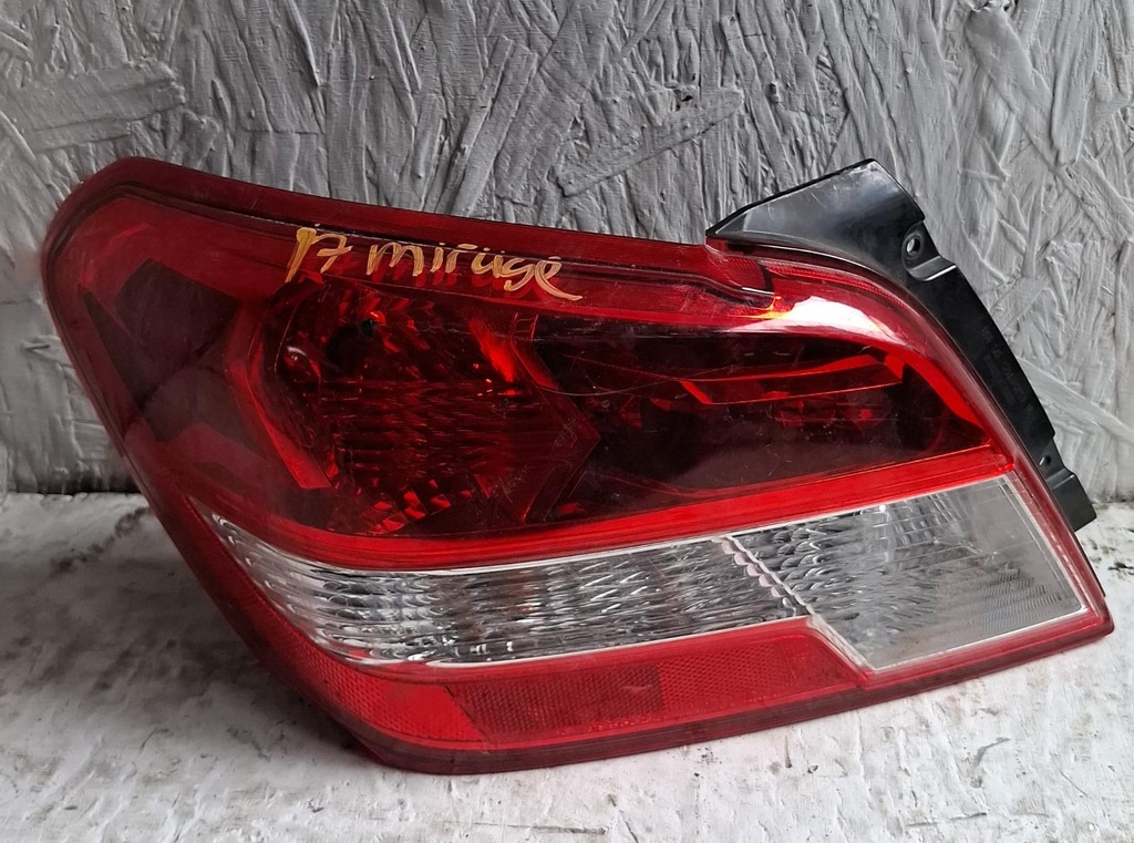 STOP MITSUBISHI MIRAGE 2017